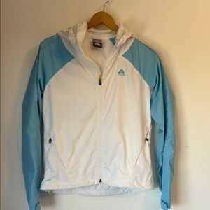 NikeFIT ACG White and Blue Women's Windbreaker Jacket Size S(4-6)